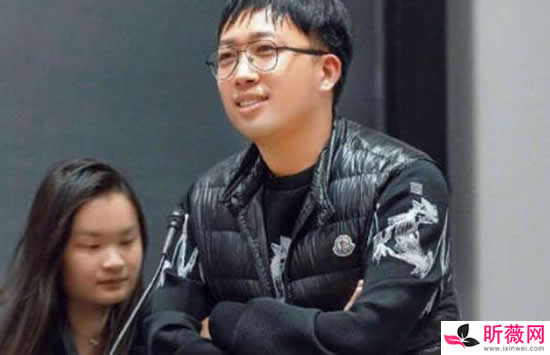李一桐真正老公是谁 李一桐为什么资源那么好