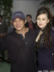 ​李连杰的老婆是谁？利智的个人资料以及照片