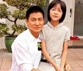 ​刘德华女儿为何叫刘向蕙？刘向蕙个人资料几年出生？