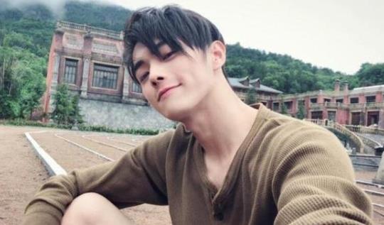 许凯的真正女朋友是谁,许凯个人资料身高