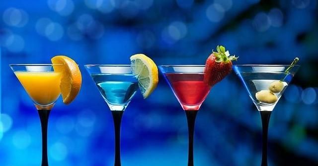 鸡尾酒的种类，盛装鸡尾酒的杯子有哪几种？有图更好。没图的给适当描述，谢谢？图4