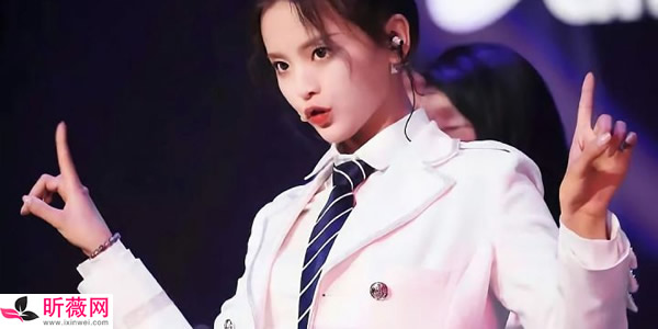 杨超越为什么火起来了