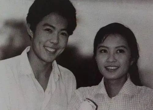 屠洪刚：娶二婚女助理当老婆，对继子视如己出，今继子比他还风流