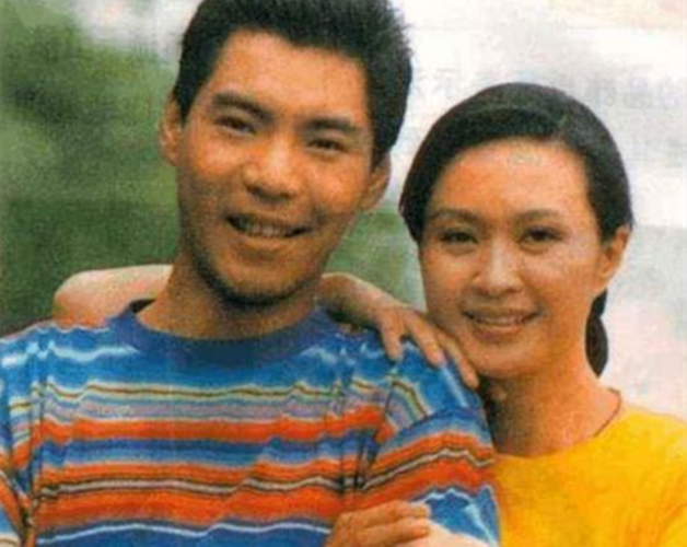 屠洪刚：娶二婚女助理当老婆，对继子视如己出，今继子比他还风流