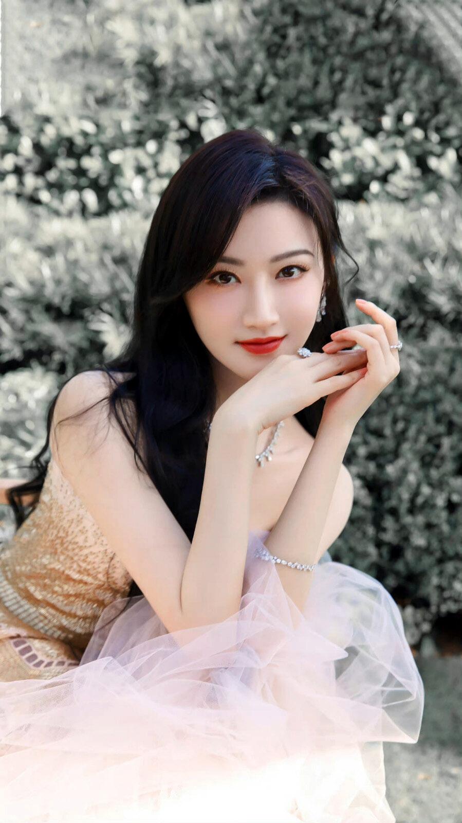 张继科个人资料简介及身高（张继科与景甜分手3年：他单身传绯闻，她承受着双重打击）