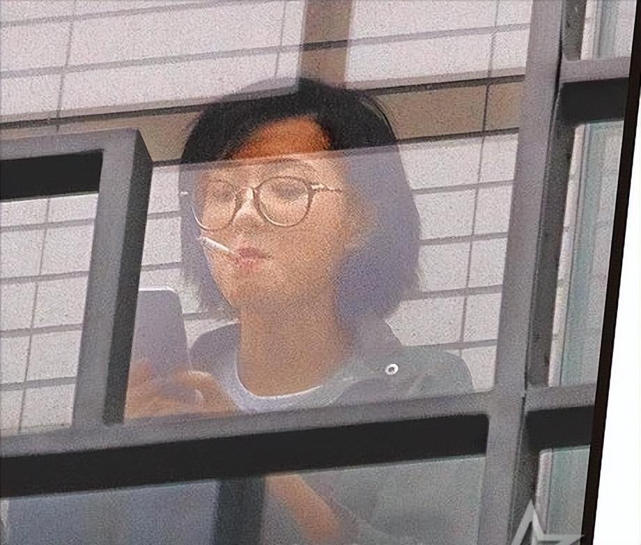 万茜个人资料简介和老公（不婚族万茜：从不炒作，嫁普通丈夫，40岁高龄为小丈夫生孩子）