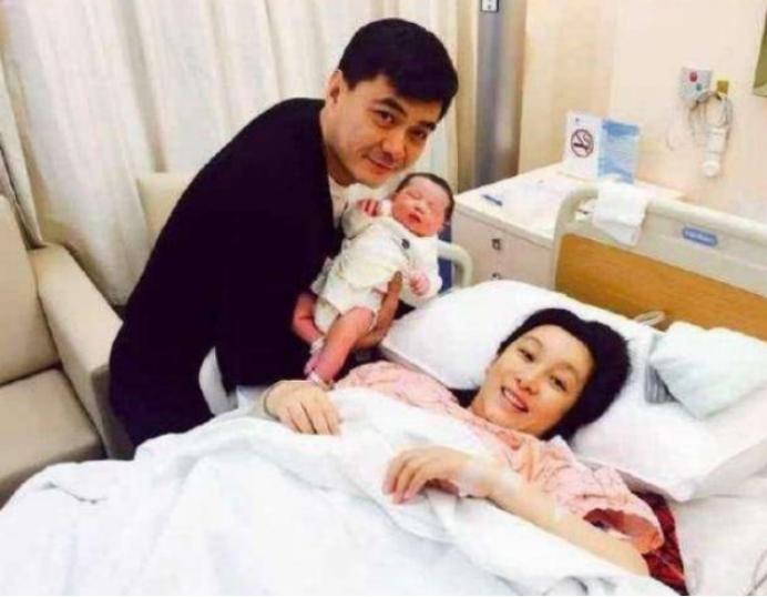 秦海璐个人资料简介（秦海璐：嫁二婚王新军，让丧夫丧子的婆婆老有所依）