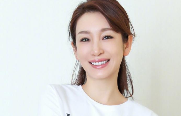 秦海璐个人资料简介（秦海璐：嫁二婚王新军，让丧夫丧子的婆婆老有所依）