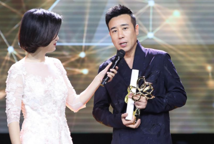 于和伟简历个人资料简介介绍（演员于和伟：与原配相爱30年，我与王丽坤只是单纯的打麻将）
