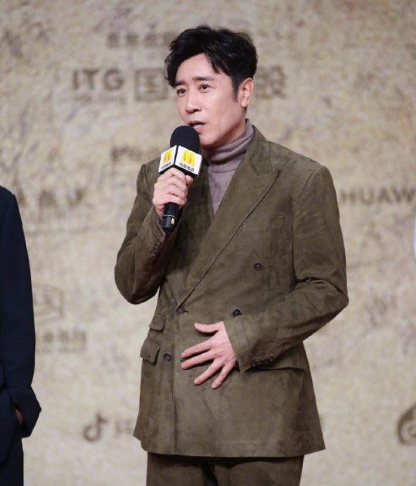 于和伟简历个人资料简介介绍（演员于和伟：与原配相爱30年，我与王丽坤只是单纯的打麻将）