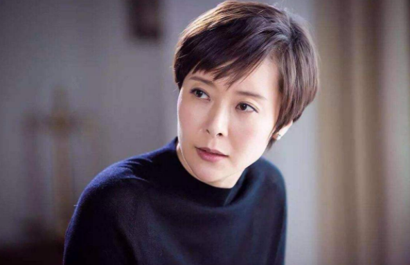 著名演员柯蓝：情路坎坷，我不是黄志忠小三，我也不想结婚