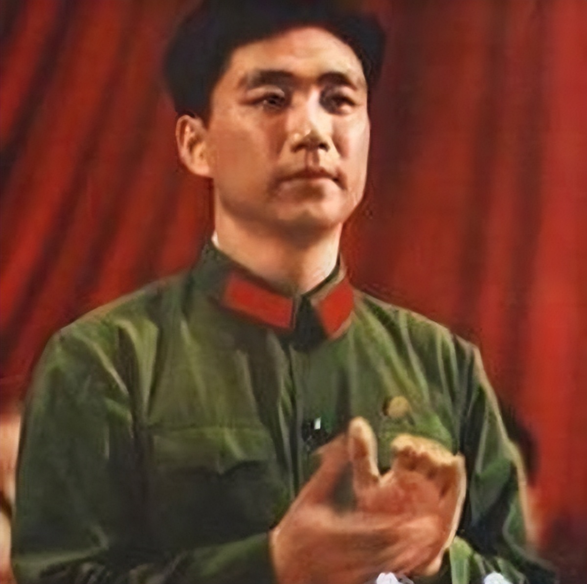王洪文女儿：白酒起家成上海女富豪，多次拒绝绿卡，只因是中国人