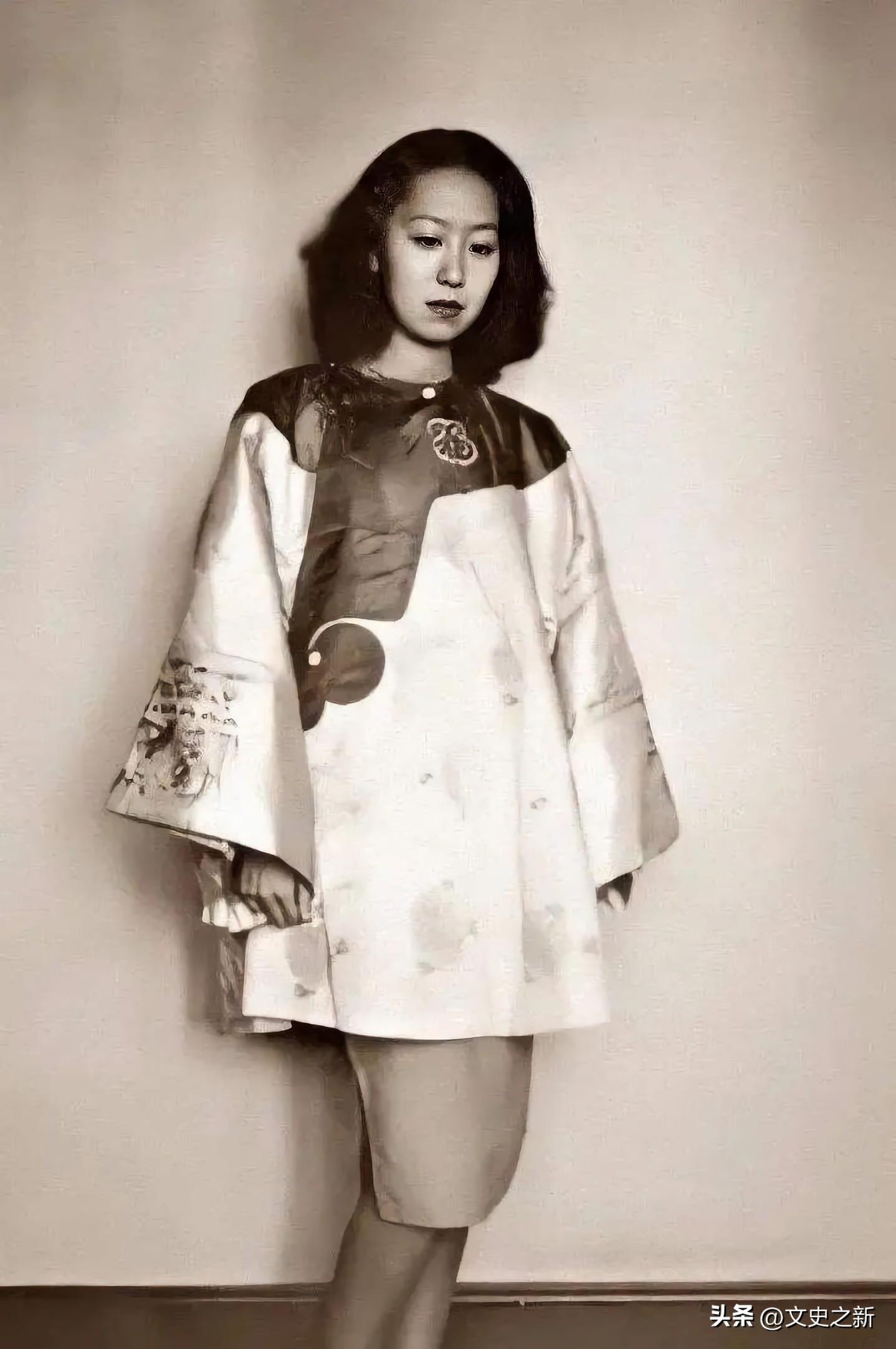 张爱玲个人资料介绍大全（美女作家张爱玲：出身高贵，遭胡兰成抛弃，流浪美国死时没穿衣服）