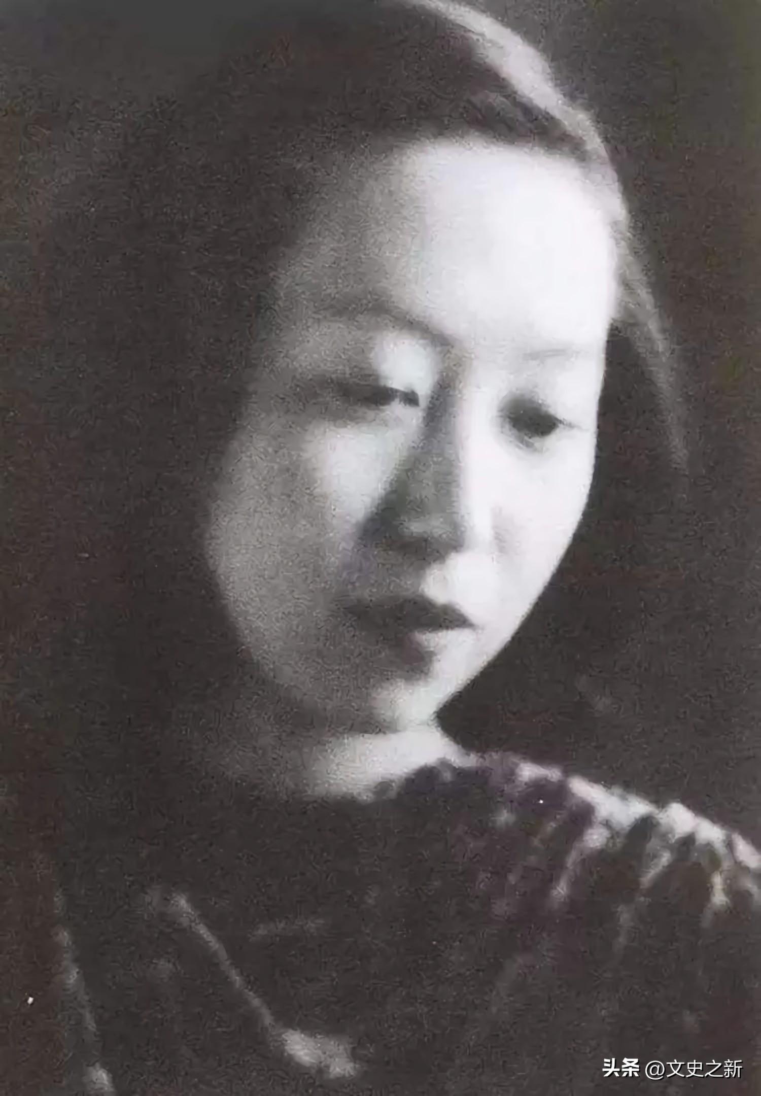 张爱玲个人资料介绍大全（美女作家张爱玲：出身高贵，遭胡兰成抛弃，流浪美国死时没穿衣服）
