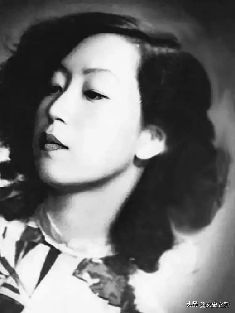 张爱玲个人资料介绍大全（美女作家张爱玲：出身高贵，遭胡兰成抛弃，流浪美国死时没穿衣服）