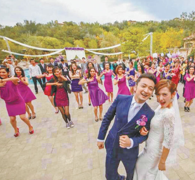 尼格买提主持人个人资料（主持人尼格买提：30岁娶帕夏古丽，结婚9年无子，风光背后有泪水）