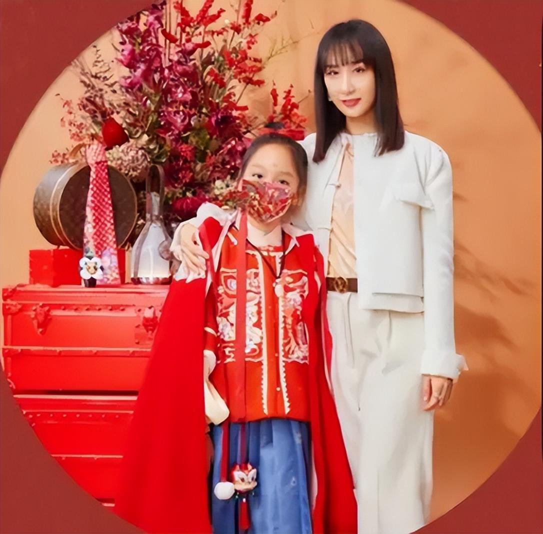 雷佳音个人资料：感谢初恋女友不嫁之恩，那个夜市卖拖鞋的男孩成了！