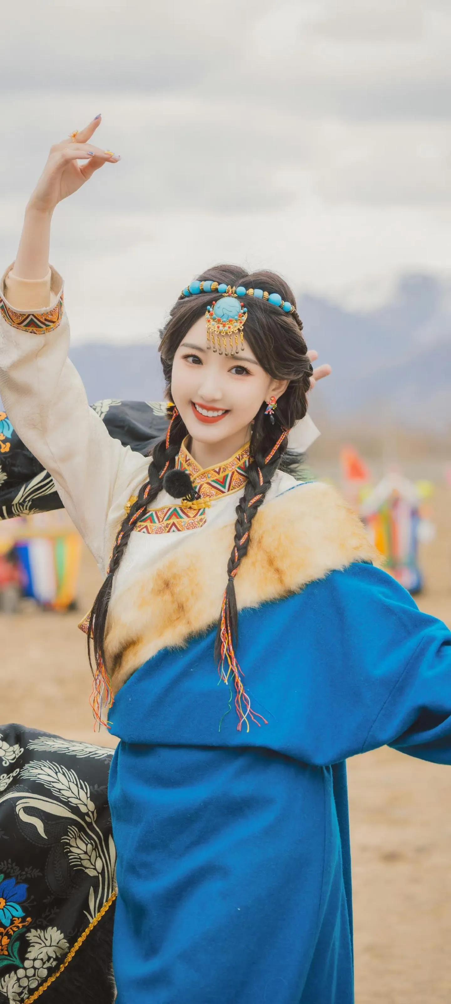 美丽女星-毛晓彤个人资料
