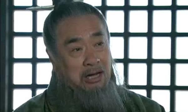 成语唇枪舌剑还是唇枪舌战