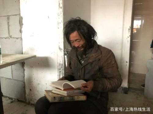 抖音网红流浪汉为什么曝红 流浪大师沈巍真实身份经历揭秘