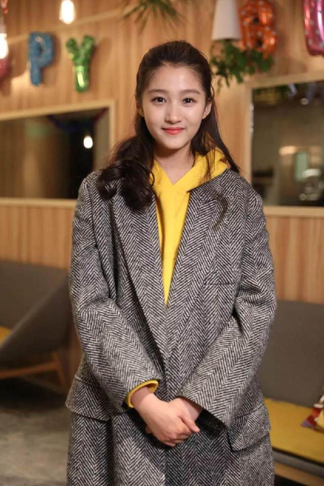 关晓彤背景大揭秘！