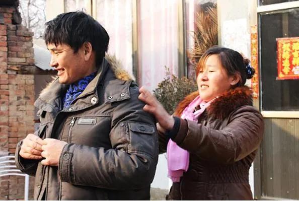 妻子长发换来大衣哥千万身价！甘苦与共成为支撑夫妻俩前行的动力