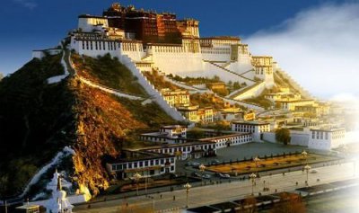 ​为什么这么多人想自驾游去西藏拉萨布达拉宫到底神奇在哪里
