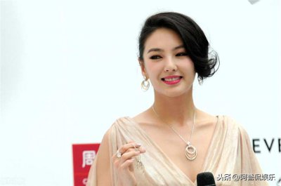 ​张雨绮网宣组道歉怎么回事 与李斯丹妮合照挨批冲动关站