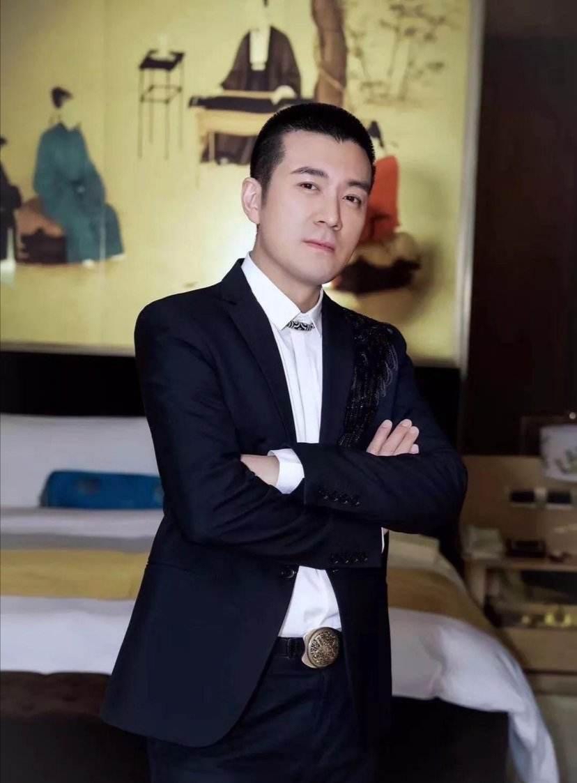 黄圣依：周星驰捧红后嫁二婚杨子，一年2亿零花钱，如今还好吗？