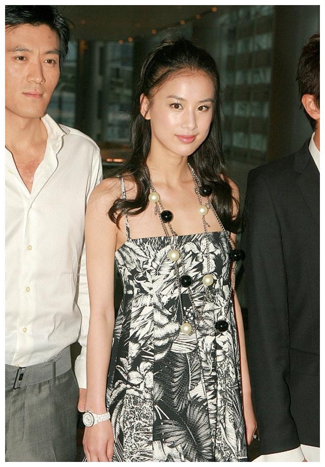 黄圣依：周星驰捧红后嫁二婚杨子，一年2亿零花钱，如今还好吗？