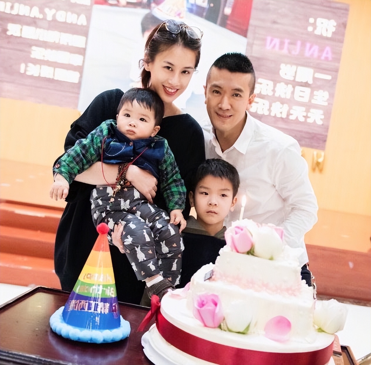 黄圣依：周星驰捧红后嫁二婚杨子，一年2亿零花钱，如今还好吗？