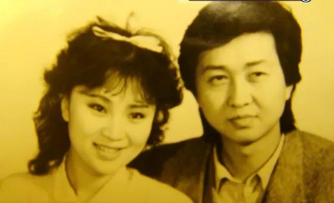 任静和付笛声现状 ，从知心爱人到《老伴儿》恩爱33年，听众齐盼上春晚