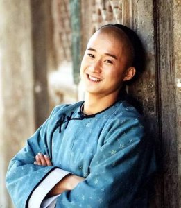 ​谢楠资料：作为一名优秀的主持人，她不应只被“吴京太太”定义