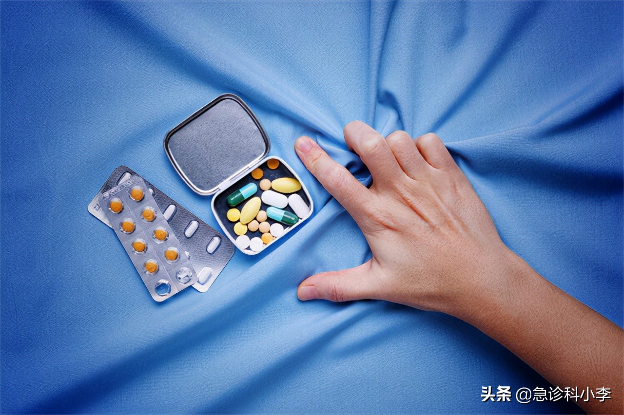 皮肤起红点是癌症的征兆吗（身上长红点是什么原因）