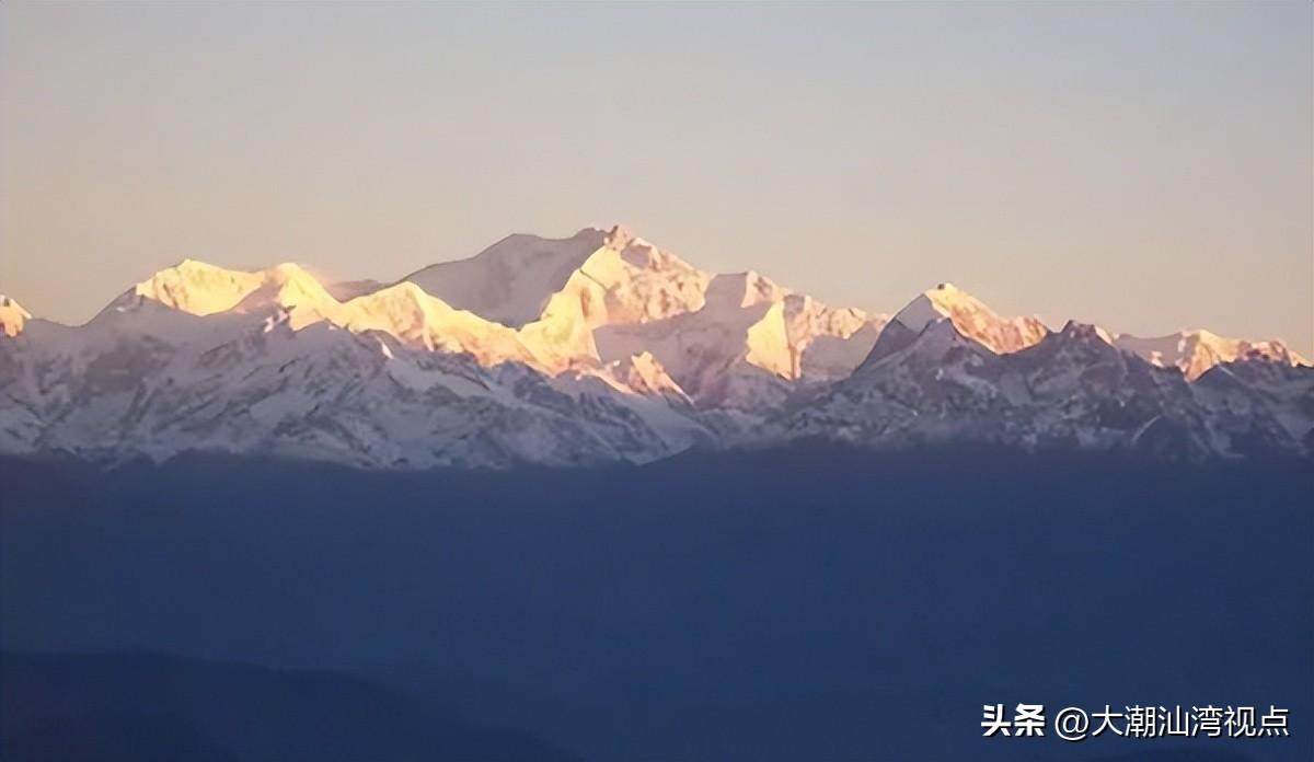 世界十大高峰排名(世界高峰排名前十)