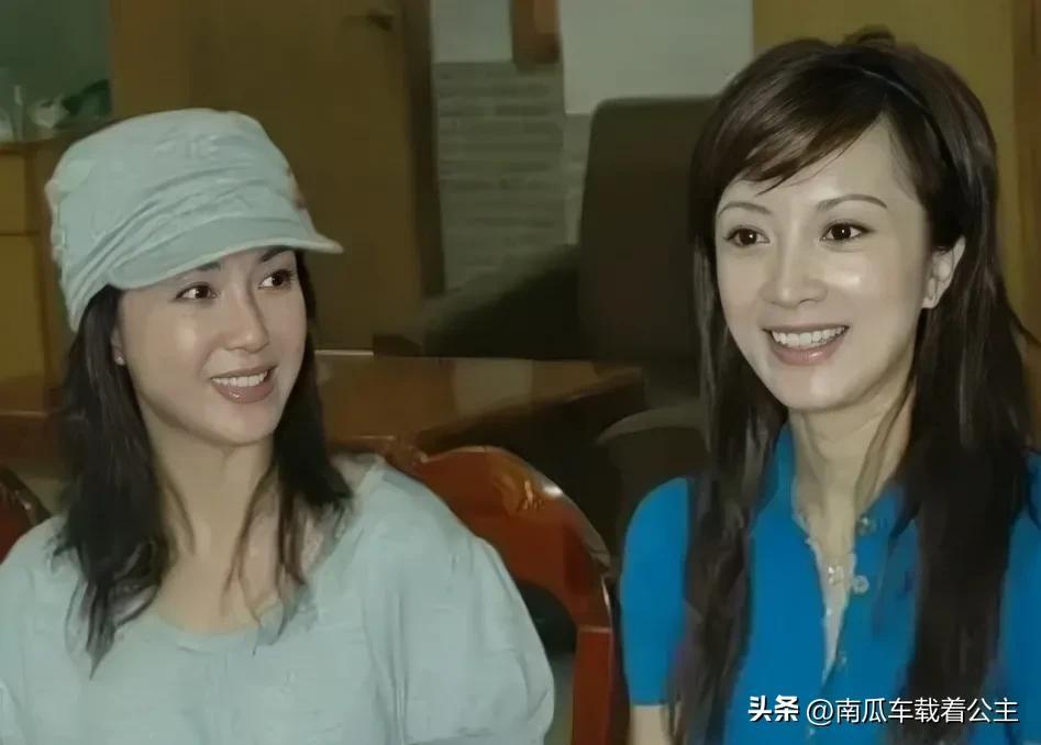 傅艺伟和金巧巧看着有点像，像一对姐妹花，为何评价悬殊那么大？