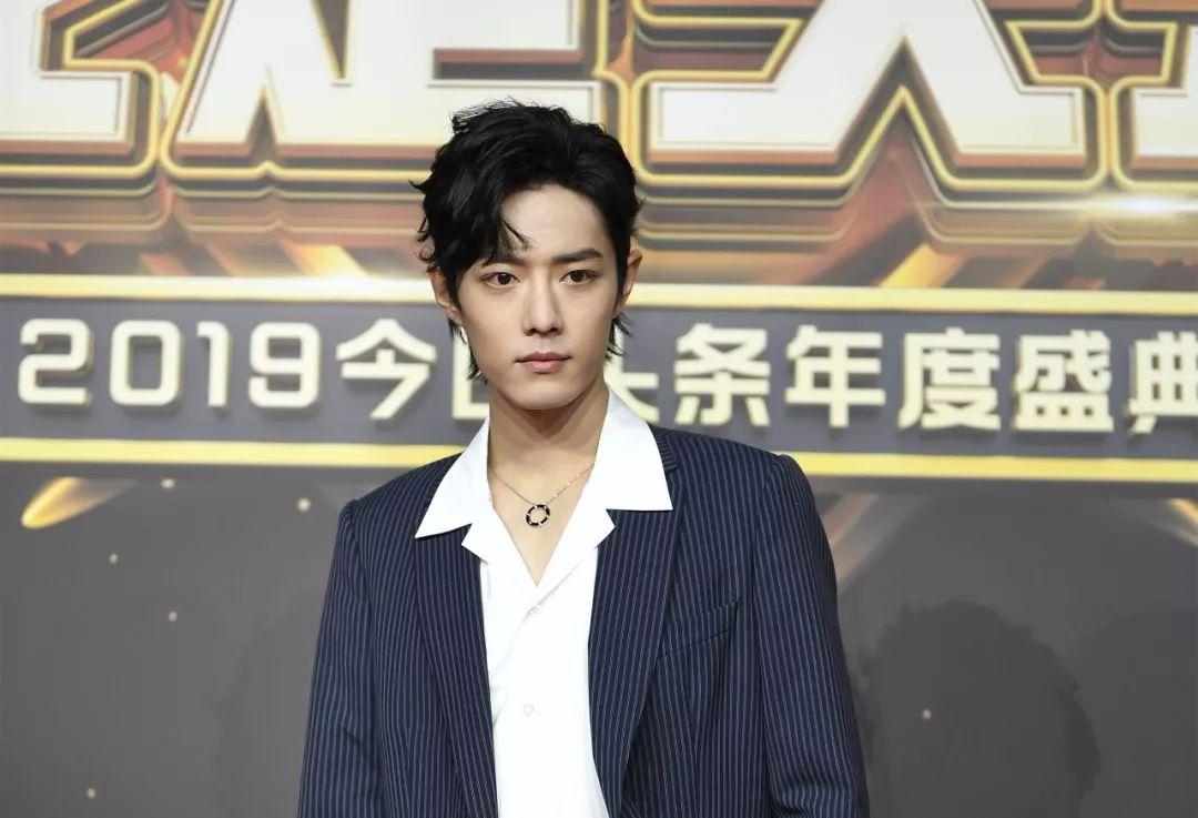 头条盛典现场亮点不断：刘宇宁被嘲不够绅士，热巴关晓彤尴尬同坐