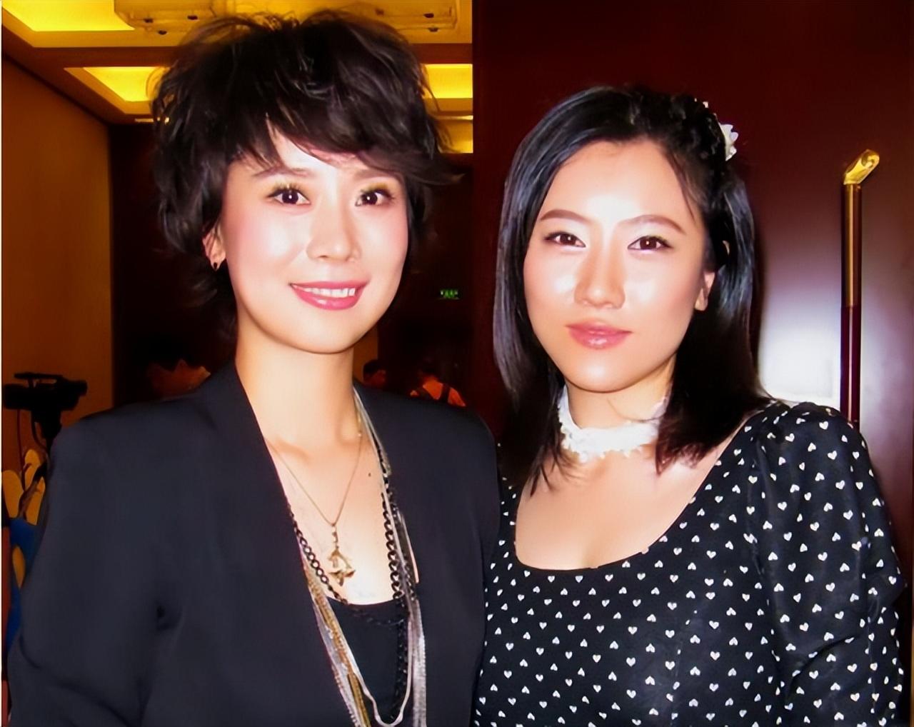 巴图的简介是什么（巴图：被生父拒认25年，从小被宋丹丹打压，娶大7岁妻子收获幸福）