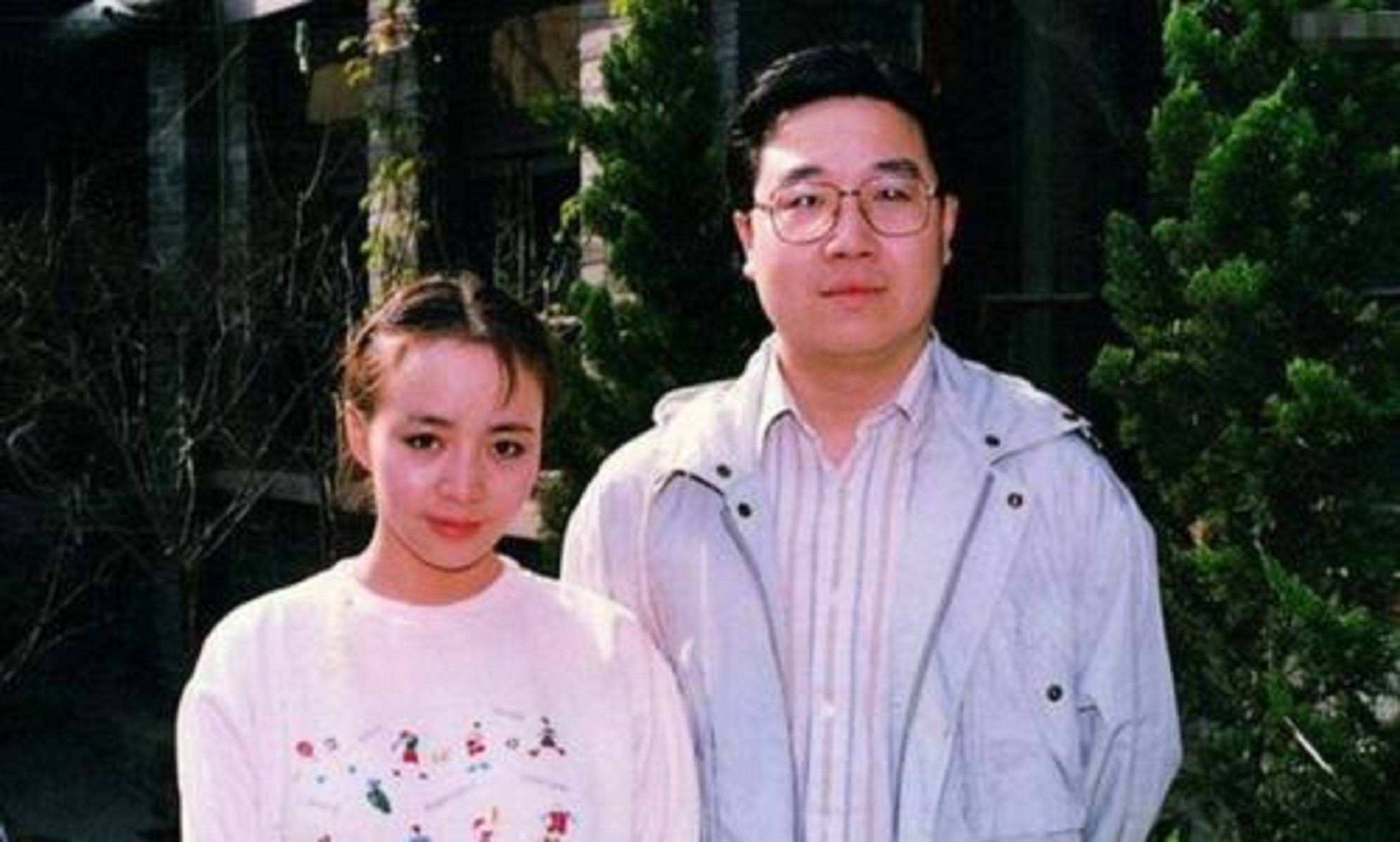 巴图的简介是什么（巴图：被生父拒认25年，从小被宋丹丹打压，娶大7岁妻子收获幸福）