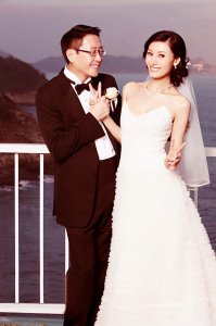​奋斗20年最终嫁入豪门的李嘉欣，她是如何抓牢的？