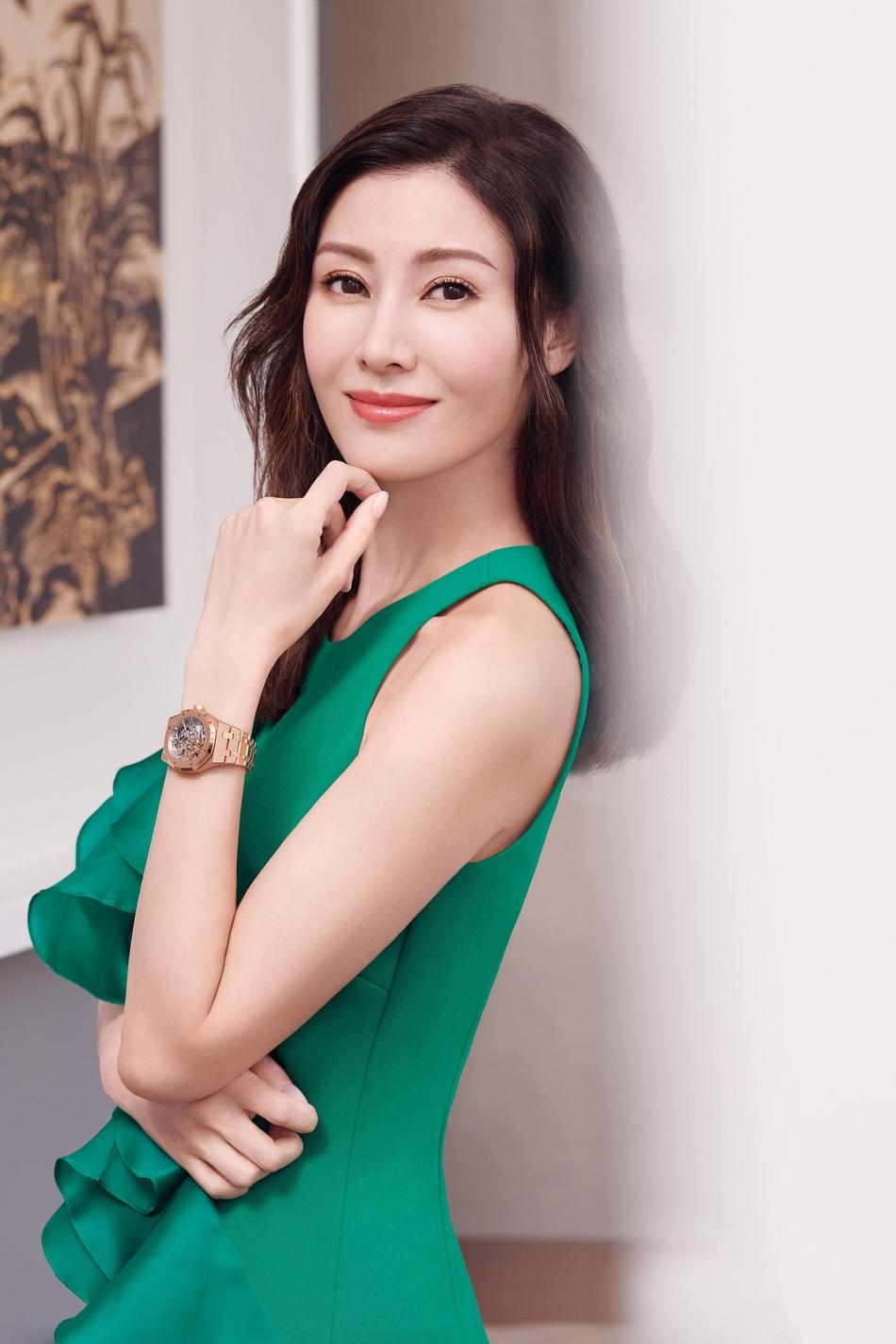 奋斗20年最终嫁入豪门的李嘉欣，她是如何抓牢的？
