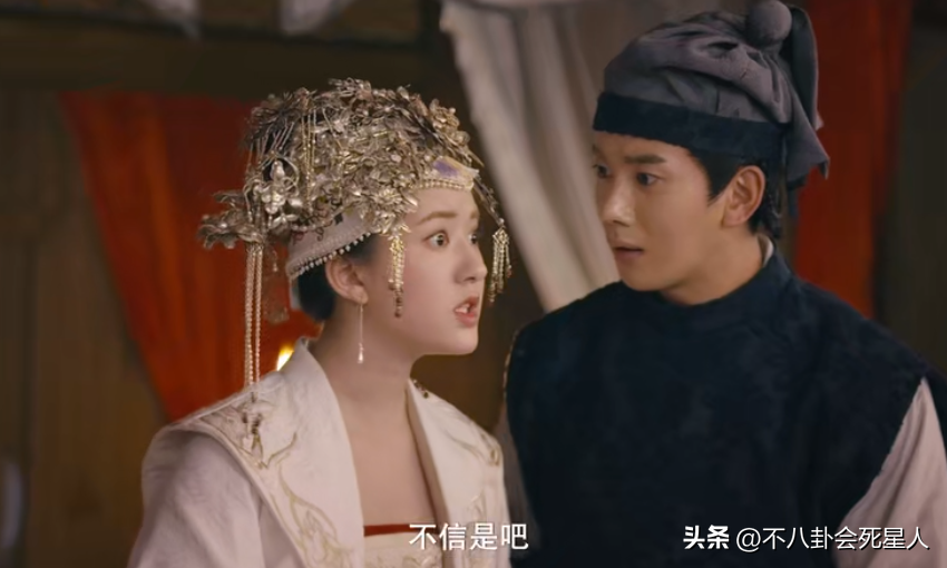 赵露思精修照引争议，粉丝集体督促减肥，让她不要活在美颜里