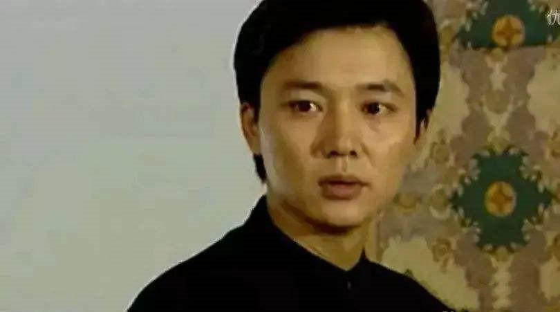 有过一段婚姻的演员刘奕君，带着儿子再婚，二婚终获幸福