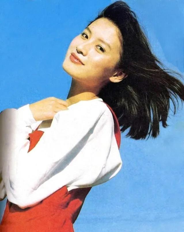 结三次婚，35岁带娃的史兰芽，如今被宠成少女！