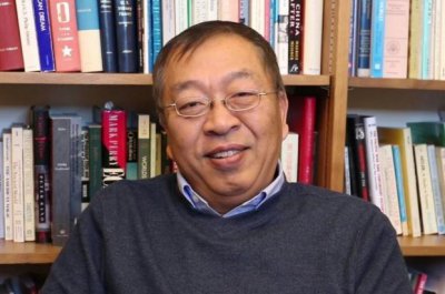 ​汉奸余茂春简历个人简介（1979年高考状元，留学美国，靠反华进白宫升官发财）