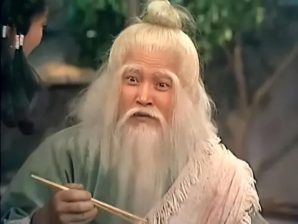 乔峰是第几代丐帮帮主(乔峰是汉人还是契丹人)
