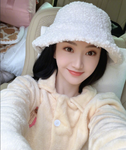 ​景甜10年前旧照曝光，比现在还漂亮，她真不是靠整容吃饭的女星