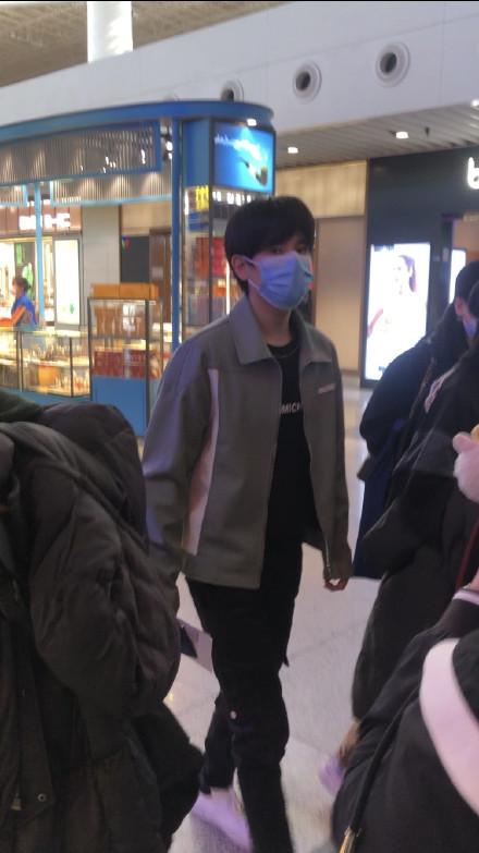 瘦了的胡先煦直接从奶萌弟弟变身国民男友！养成系的快乐谁懂