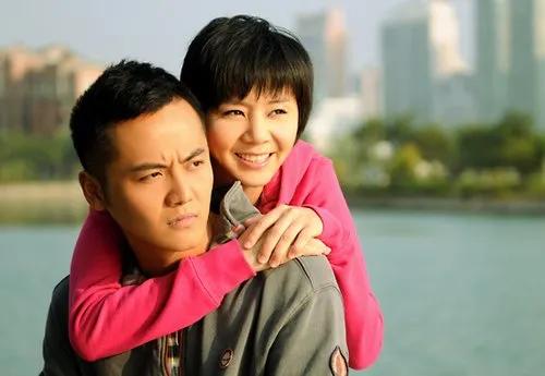 演员姬他:从画家到演员，被表哥张嘉译11部戏捧红，如今咋样了？