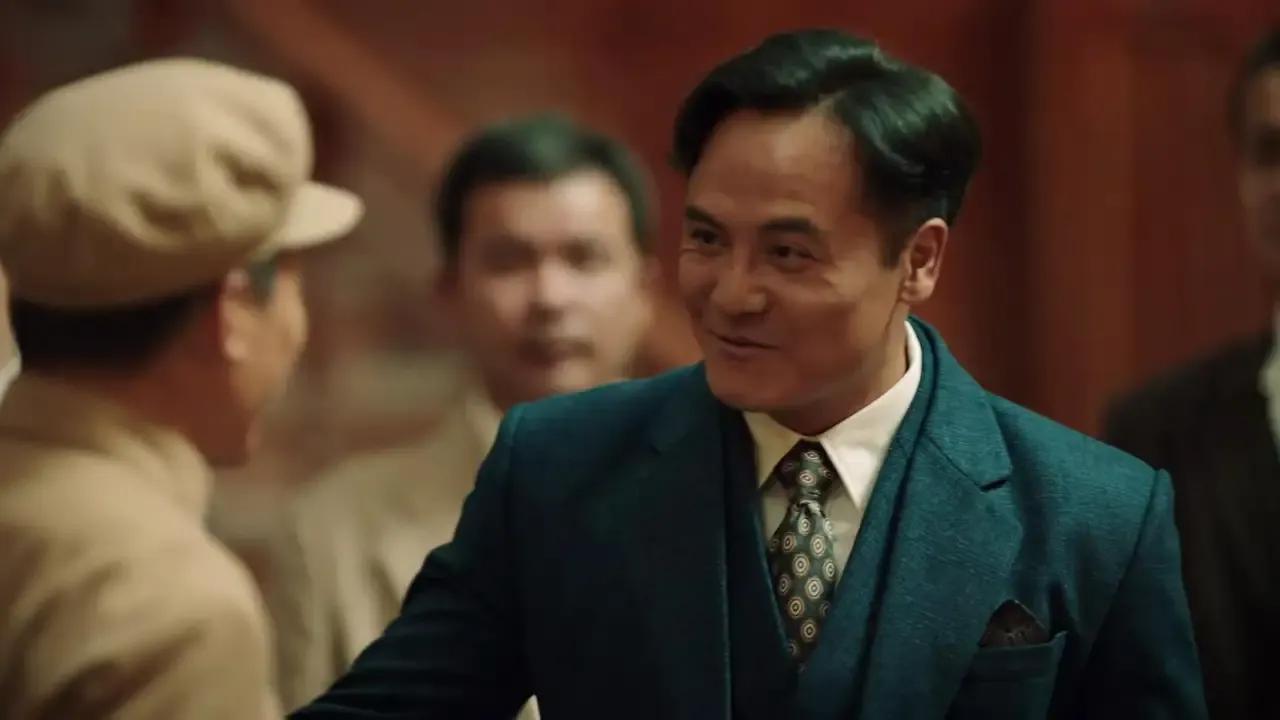 演员姬他:从画家到演员，被表哥张嘉译11部戏捧红，如今咋样了？
